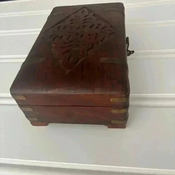 Handcrafted Vintage Wooden Jewelry Box Intricate Brass Accents 9" x 6" Trinket - Picture 5 of 16